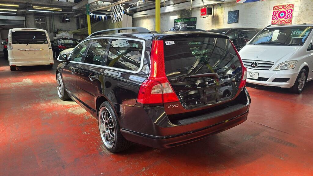 Volvo V70 2.0 D Se 136 Bhp Black #24