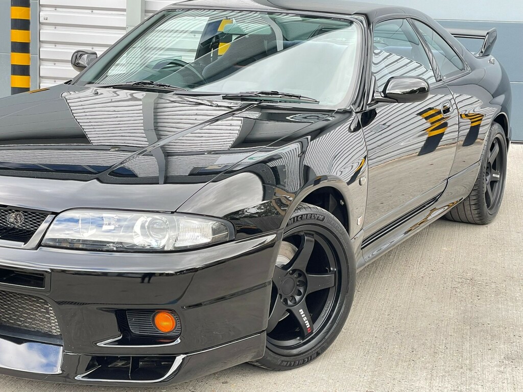 Nissan GT-R R33 V-spec Series Silver #57