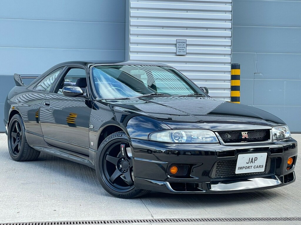 Nissan GT-R Limited Edition V-spec Black #3