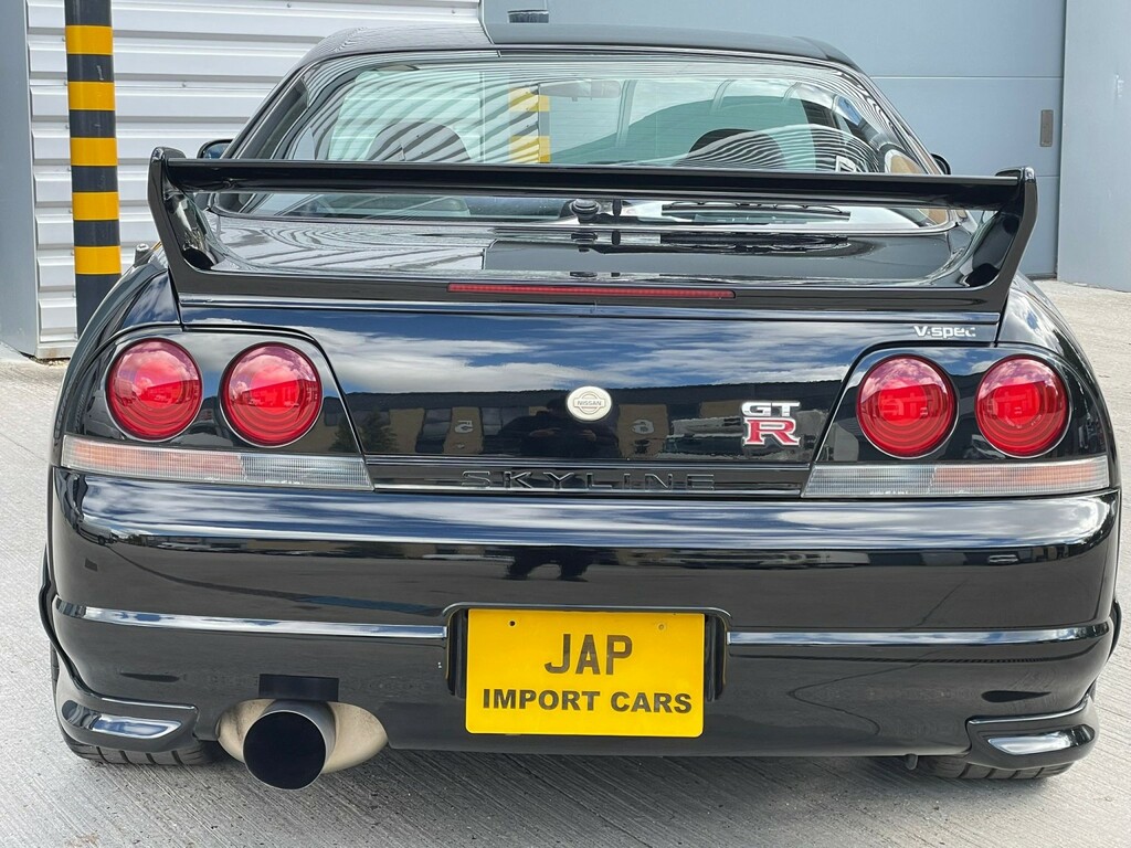 Nissan GT-R R33 V-spec Series Silver #27