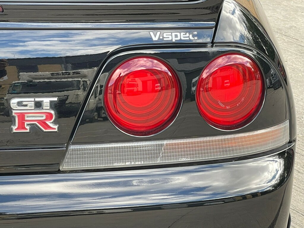 Nissan GT-R R33 V-spec Series Silver #34