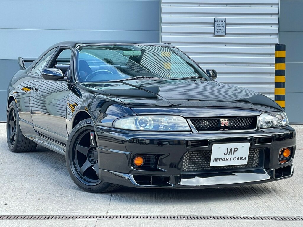 Nissan GT-R Limited Edition V-spec Black #2