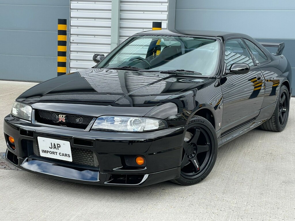 Nissan GT-R R33 V-spec Series Silver #56