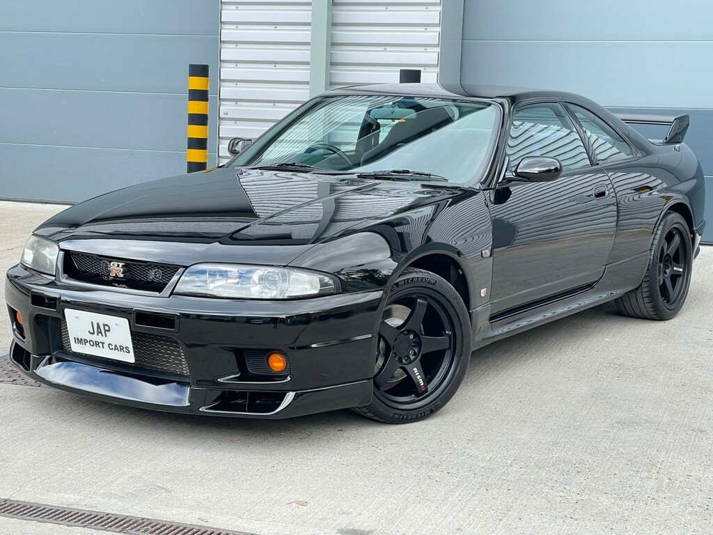Nissan GT-R R33 V-spec Series Silver #58