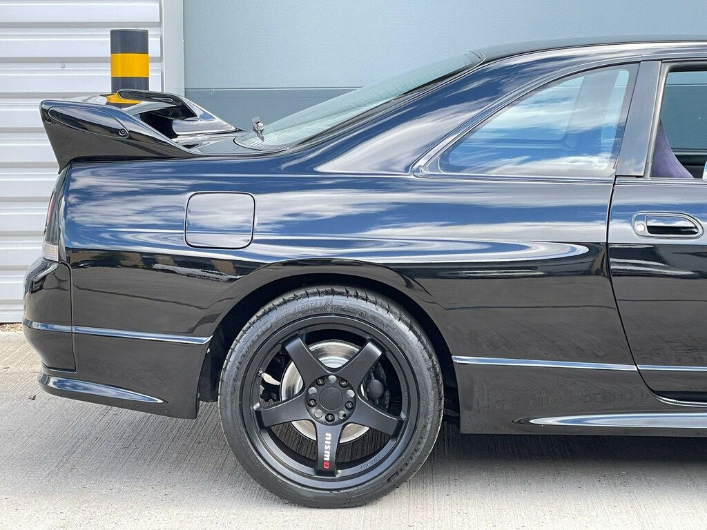 Nissan GT-R R33 V-spec Series Silver #20