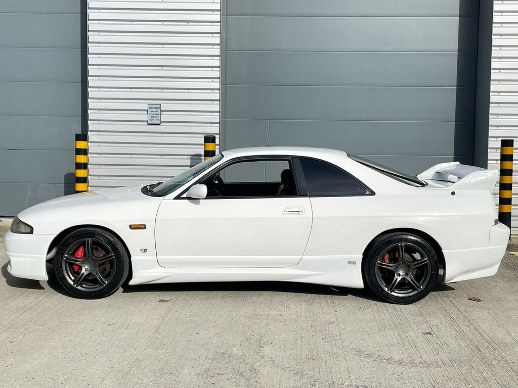 Nissan Skyline Gtst R33 2.5 Turbo White #5