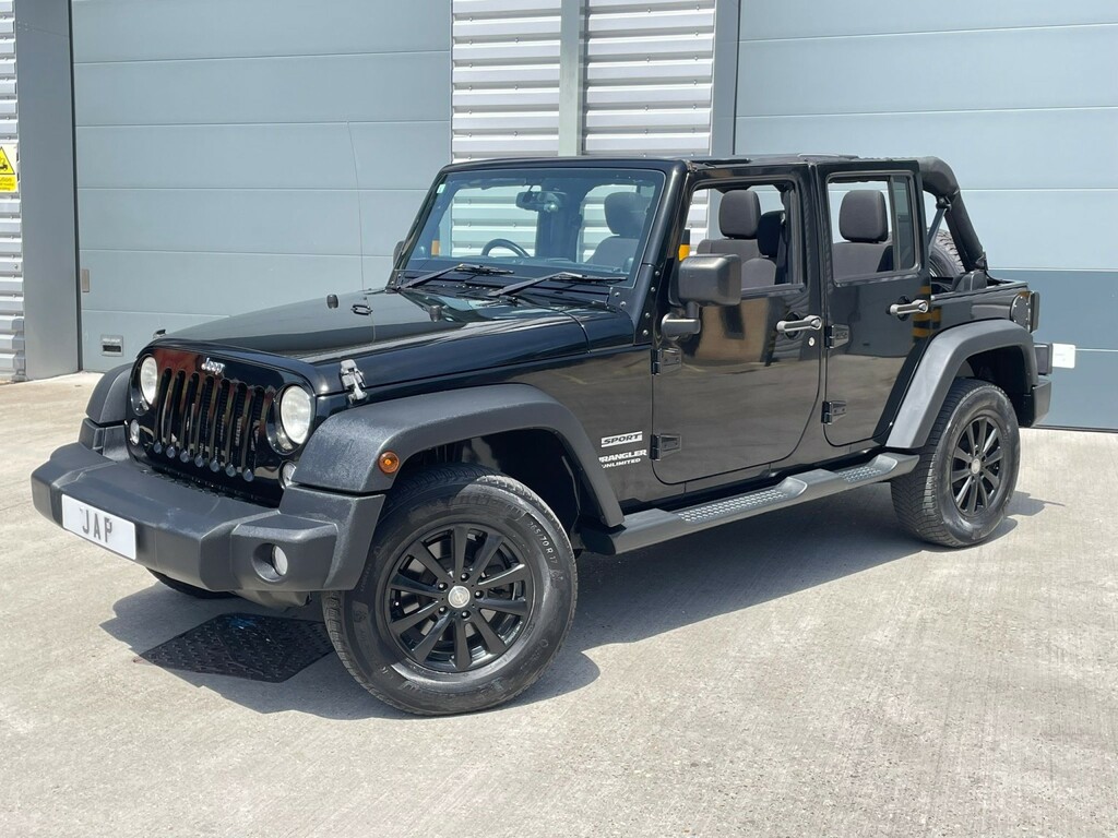 Jeep Wrangler 2L Sahara Black #85
