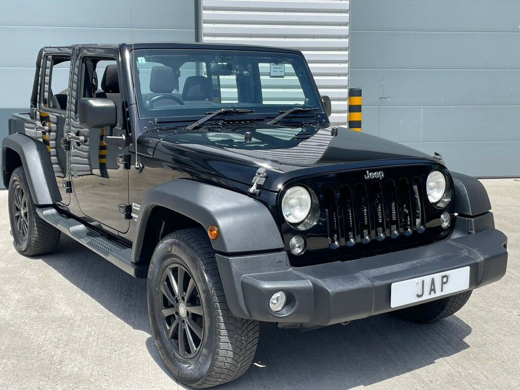Jeep Wrangler 2L Sahara Black #7