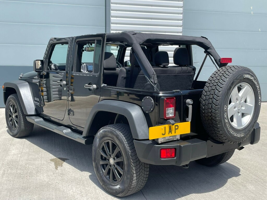 Jeep Wrangler 2L Sahara Black #49
