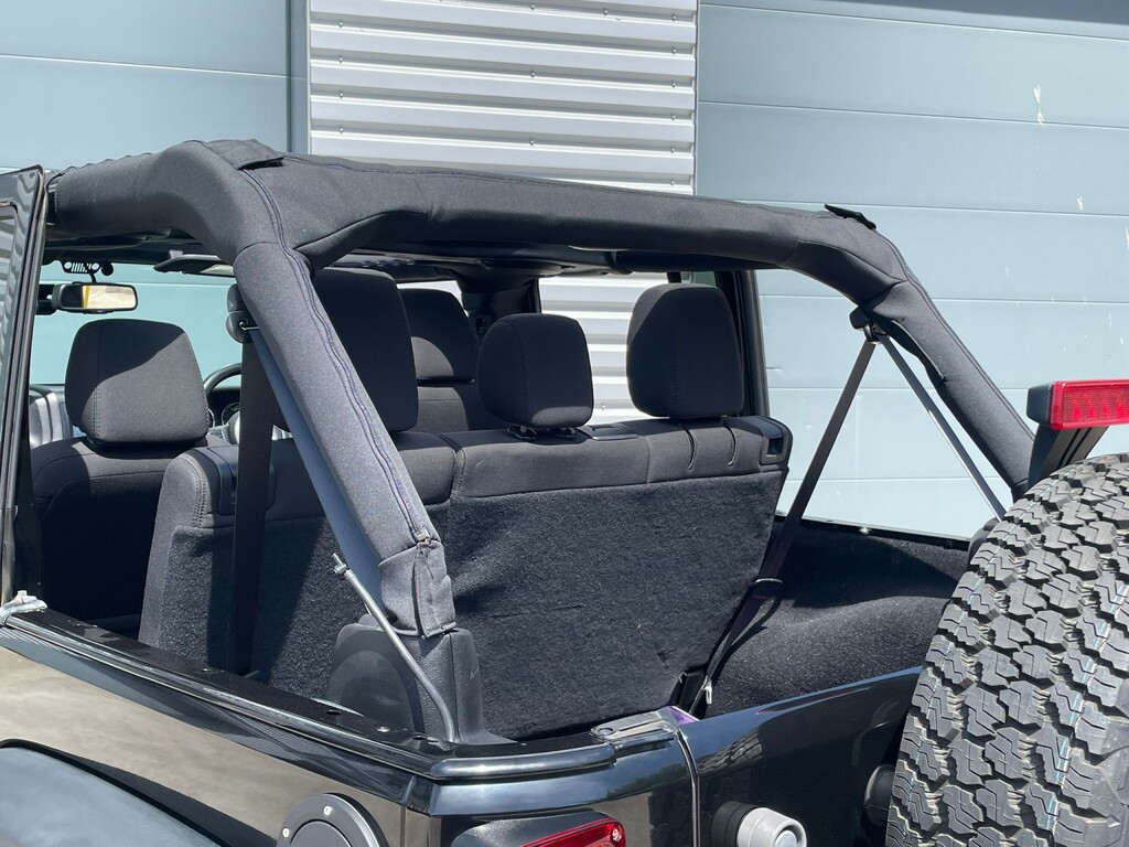 Jeep Wrangler 2L Sahara Black #52