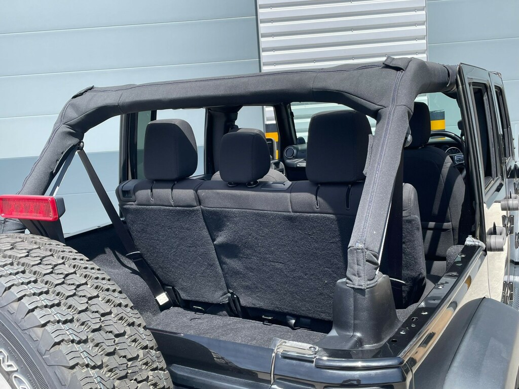 Jeep Wrangler 2L Sahara Black #42