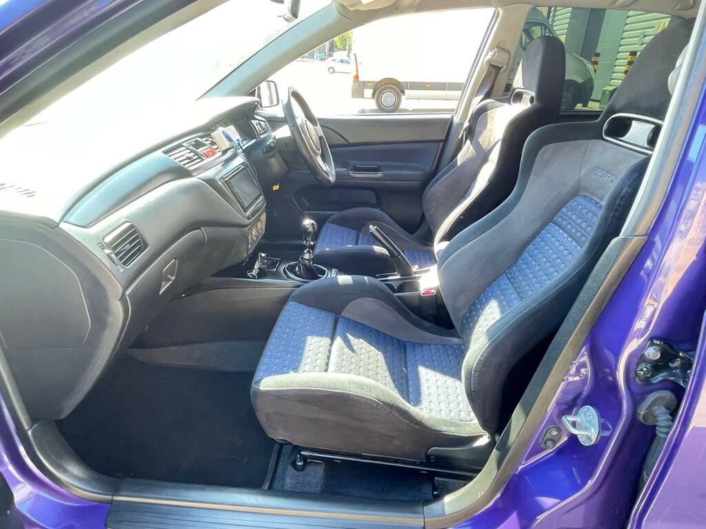 Mitsubishi Lancer Evolution VII - X Purple #64