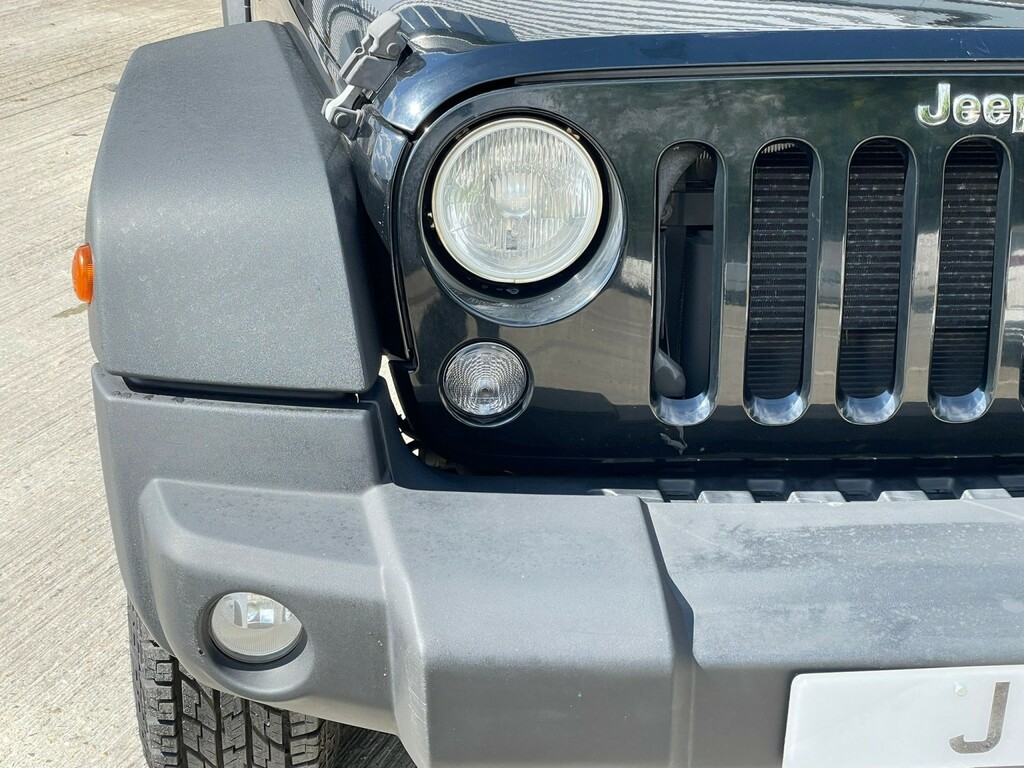 Jeep Wrangler Convertible White #7