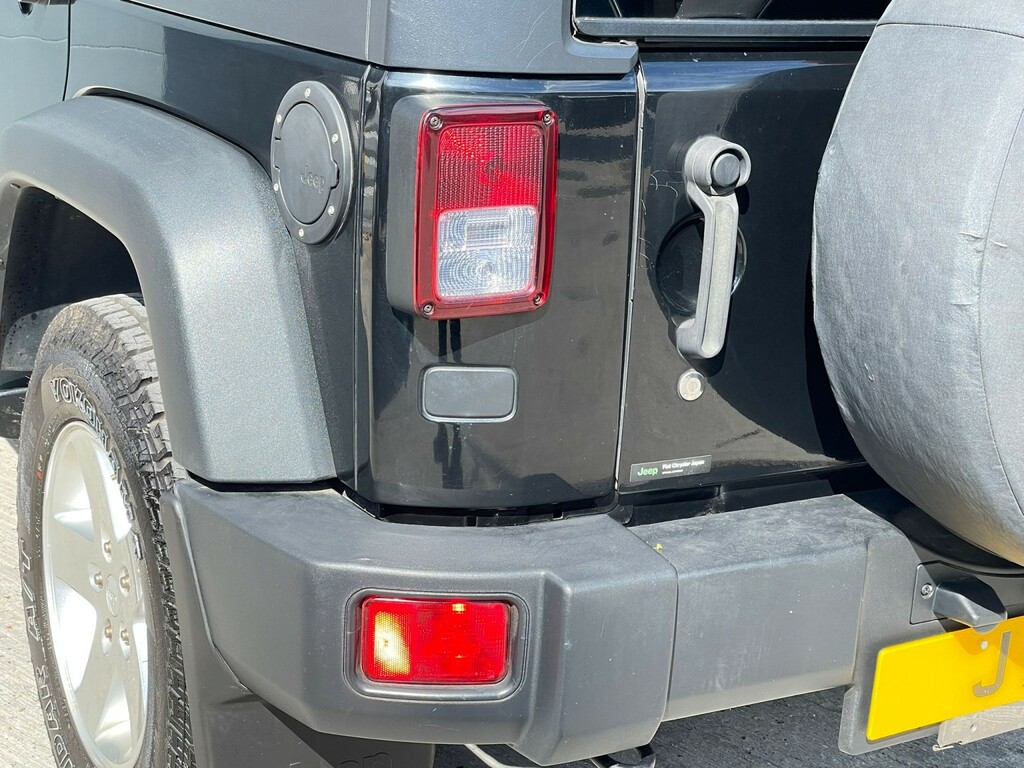 Jeep Wrangler Convertible White #17