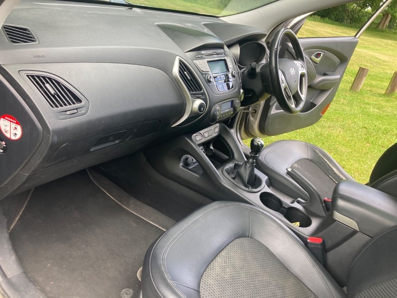 Hyundai Ix35  Silver #23