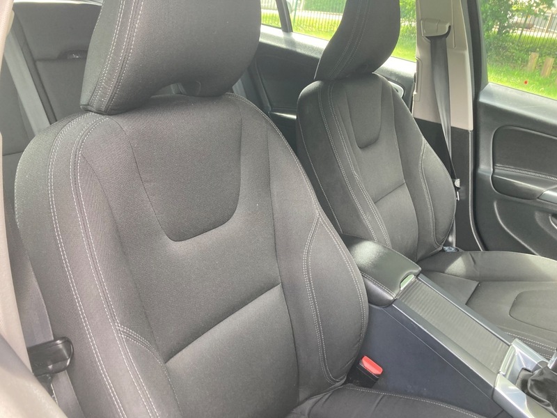 Volvo V60 2.4 D4 Lux Grey #11