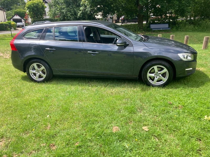 Volvo V60 2.4 D4 Lux Grey #48