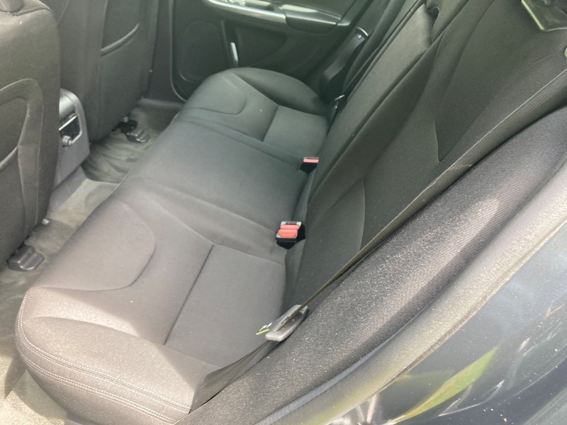 Volvo V60 2.4 D4 Lux Grey #76