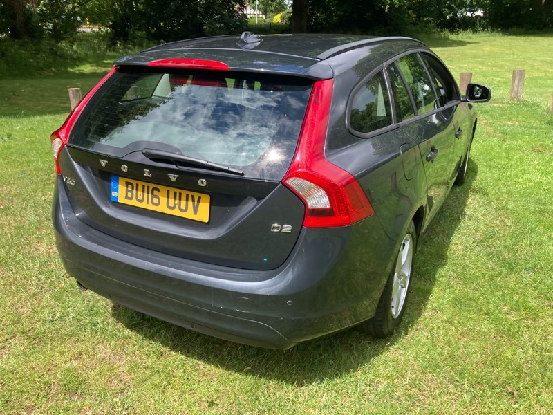 Volvo V60 2.4 D4 Lux Grey #39