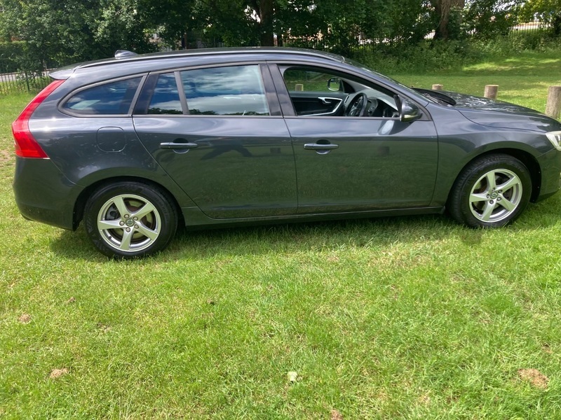 Volvo V60 2.4 D4 Lux Grey #44