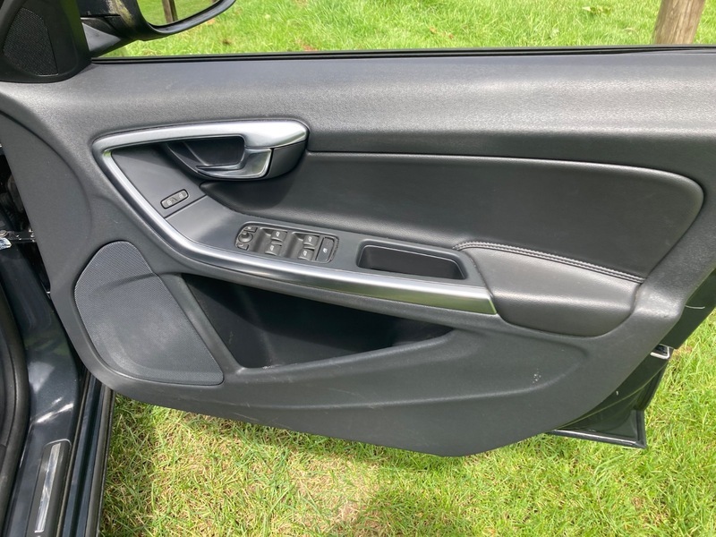 Volvo V60 2.4 D4 Lux Grey #73