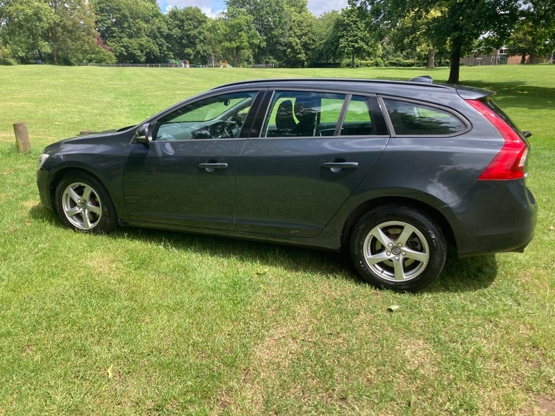 Volvo V60 2.4 D4 Lux Grey #29