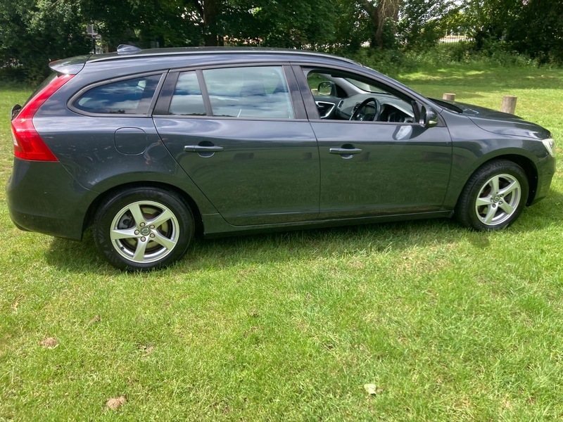 Volvo V60 2.4 D4 Lux Grey #45