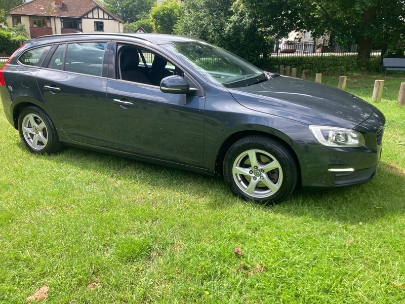 Volvo V60 2.4 D4 Lux Grey #54