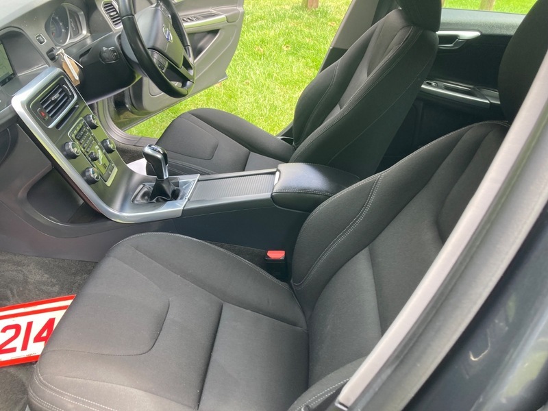 Volvo V60 2.4 D4 Lux Grey #83