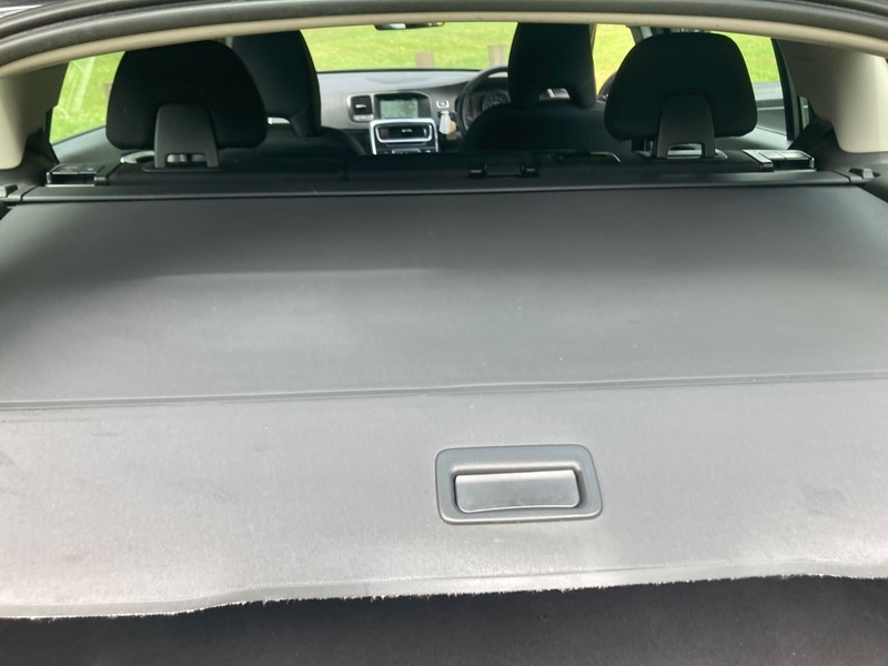 Volvo V60 2.4 D4 Lux Grey #15
