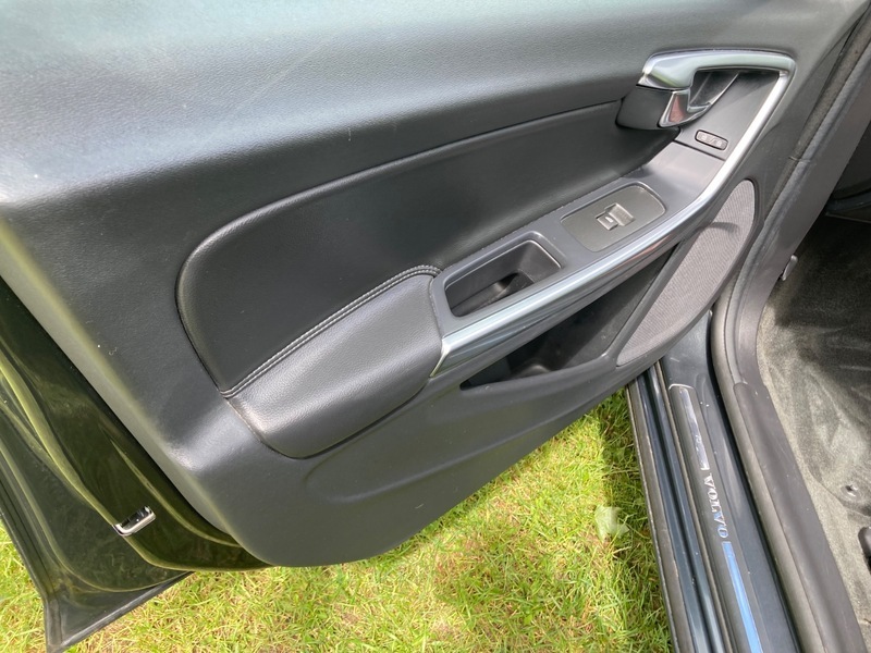 Volvo V60 2.4 D4 Lux Grey #82