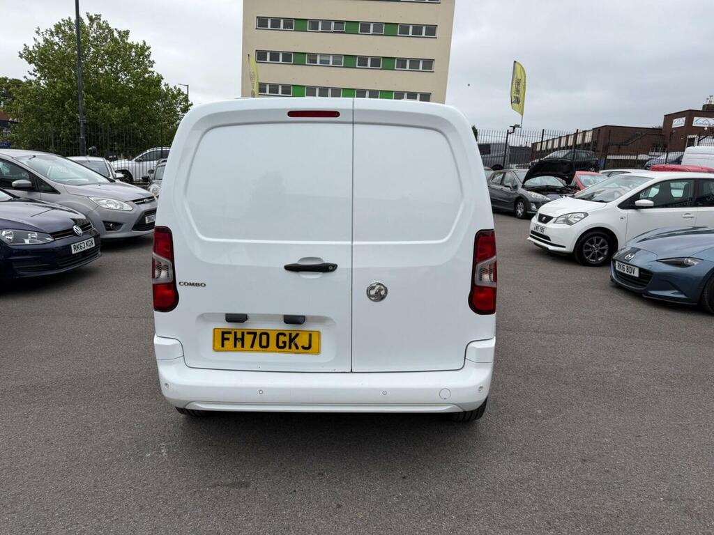 Vauxhall Combo Panel Van 1.5 Turbo D 2300 Sportive L1 H1 Euro 6 4 FH70GKJ White #4