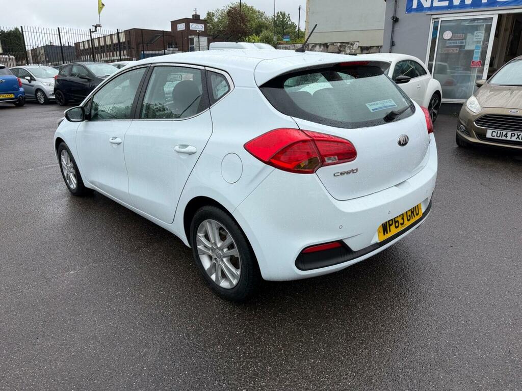 Kia Ceed 1.6 Crdi 2 Euro 5 White #5