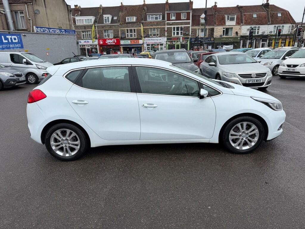 Kia Ceed 1.6 Crdi 2 Euro 5 White #2
