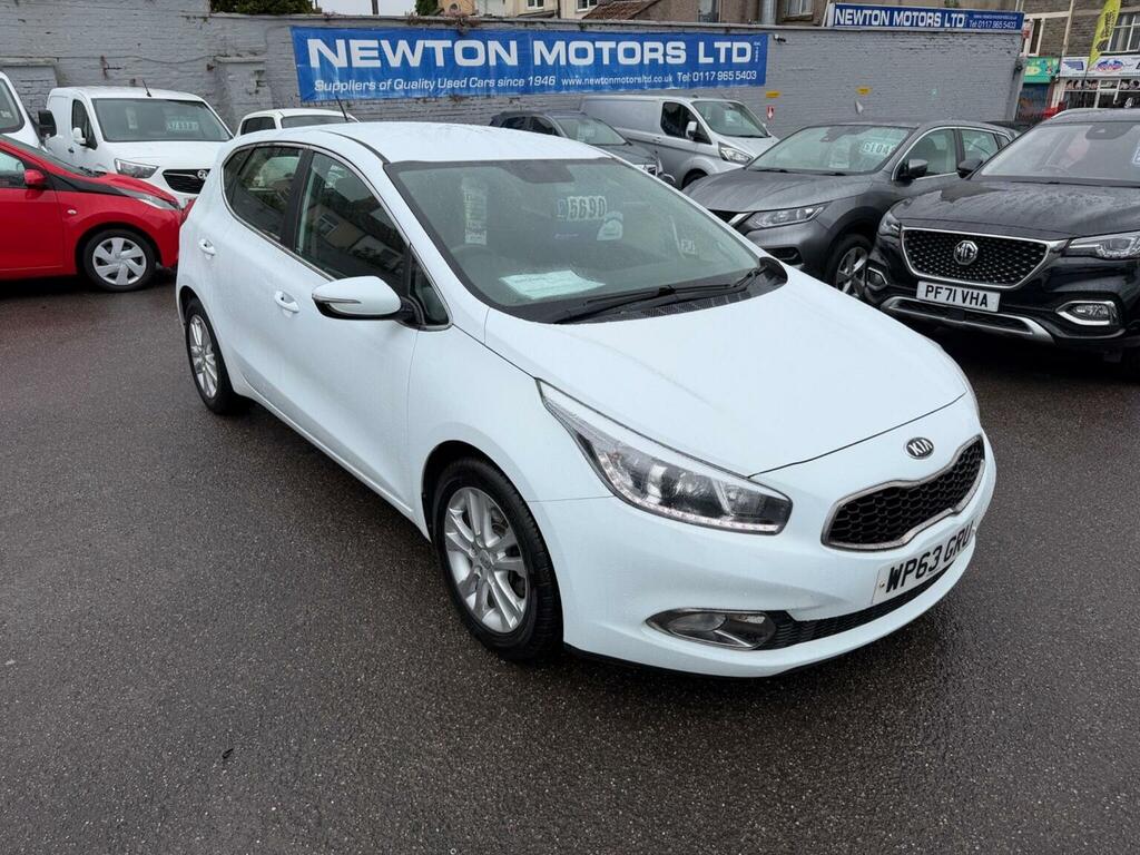 Kia Ceed 1.6 Crdi 2 Euro 5 White