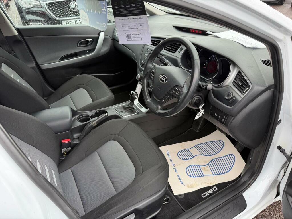 Kia Ceed Hatchback 1.6 Crdi Ecodynamics 3 Euro 5 Ss Blue #11