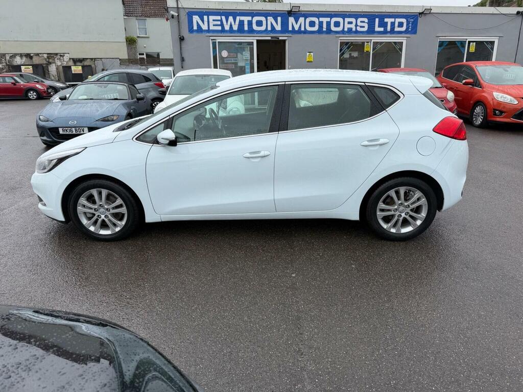 Kia Ceed 1.6 Crdi 2 Euro 5 White #6