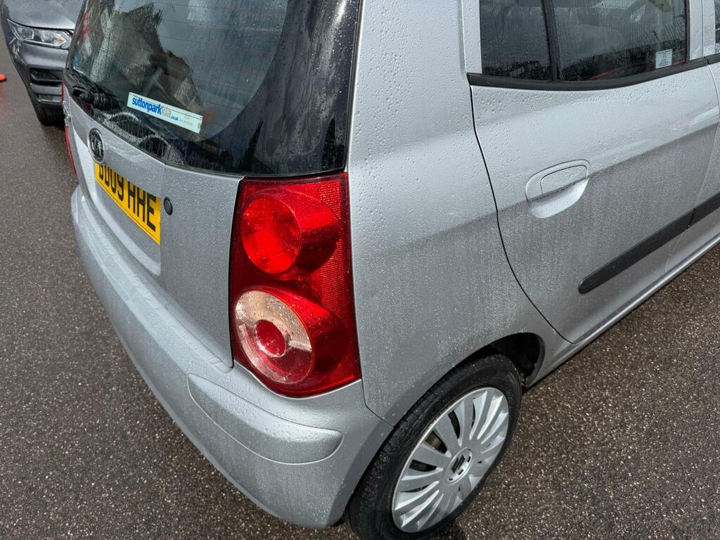 Kia Picanto 1.1 2 Black #10