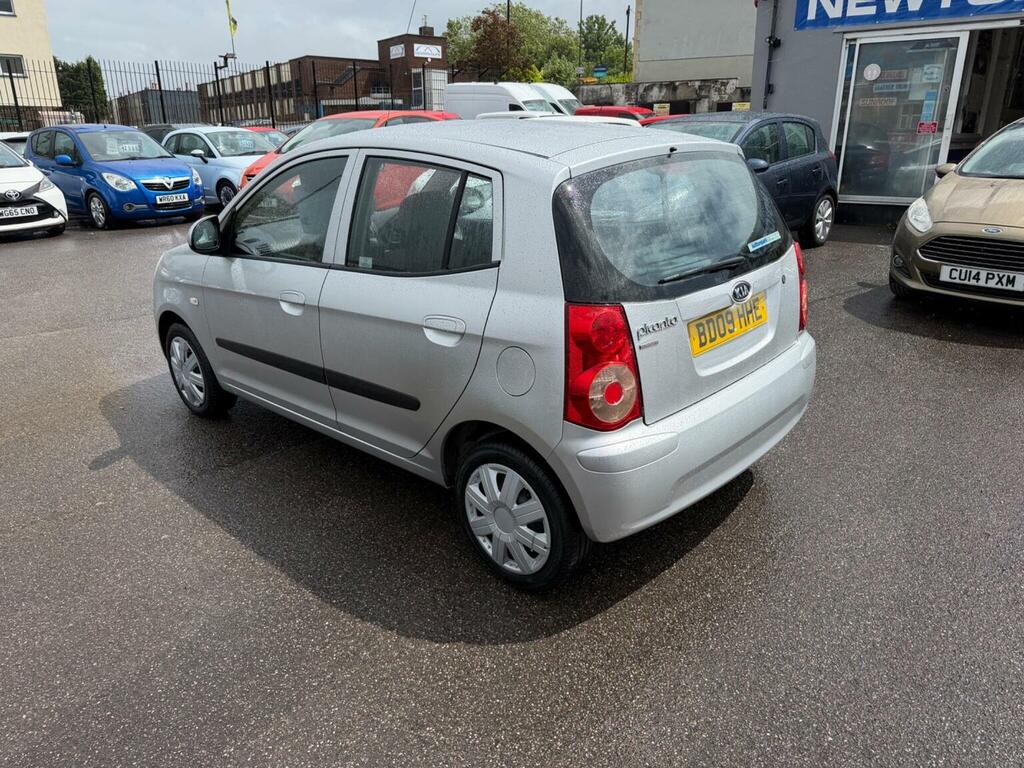 Kia Picanto 1.1 2 Black #5