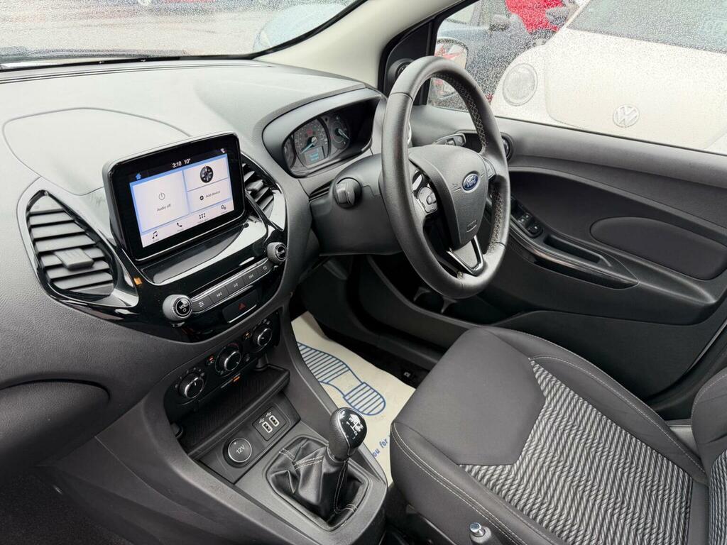 Ford KA+ 1.2 85 Active White #17