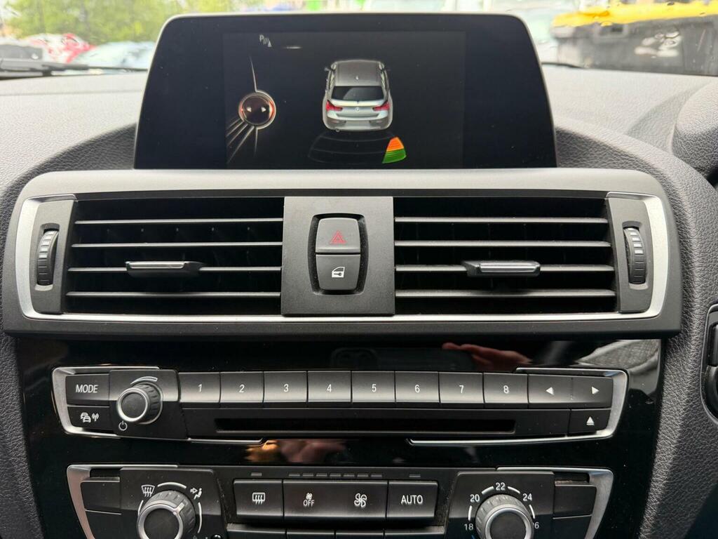 BMW 1 Series Hatchback Black #19