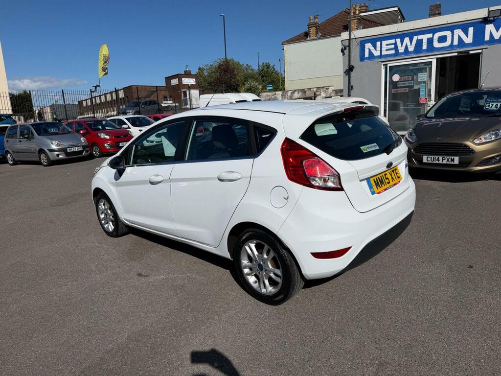 Ford Fiesta Hatchback 1.25 Zetec Euro 6 201515 White #5