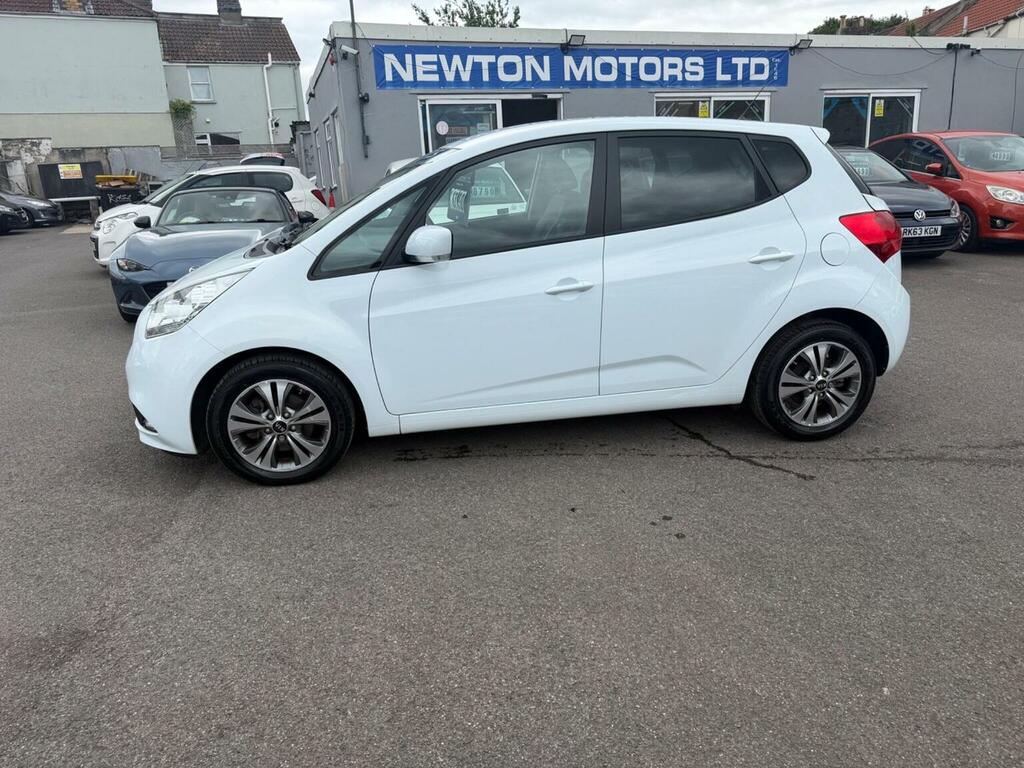 Kia Venga Mpv 1.6 3 Euro 6 201666 White #6