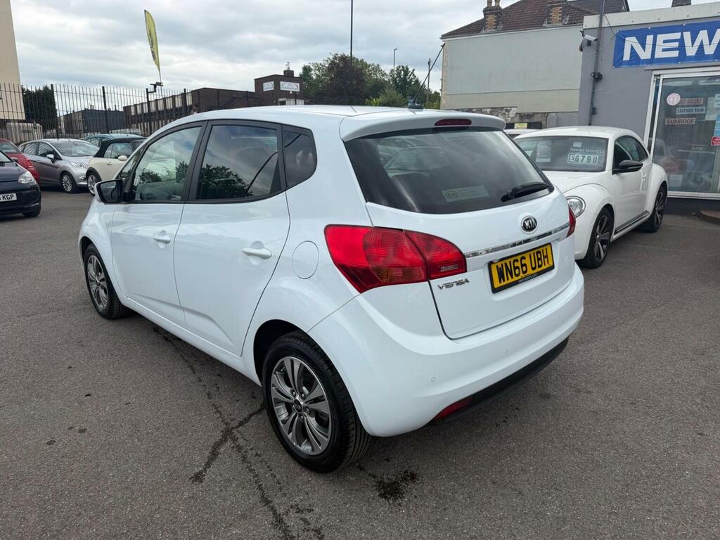 Kia Venga Mpv 1.6 3 Euro 6 201666 White #5