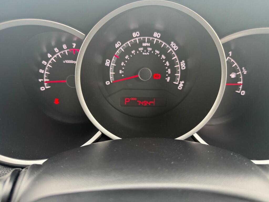 Kia Venga 1.4 Crdi Sr7 Euro 6 Red #21