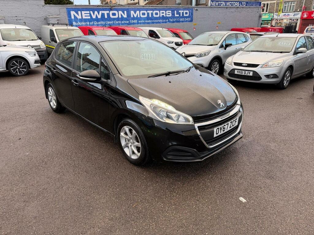 Peugeot 208 Puretech Allure Hatchback Grey #1