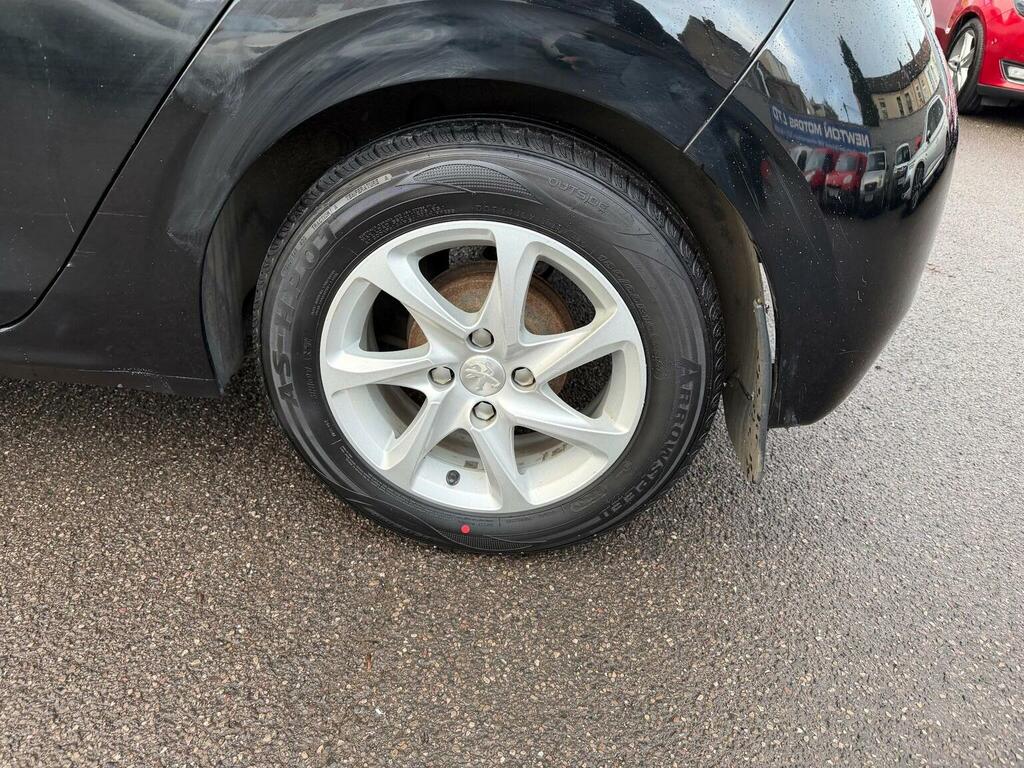 Peugeot 208 Puretech Allure Hatchback Grey #23