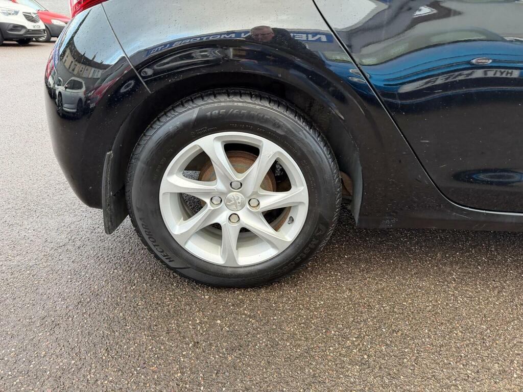 Peugeot 208 Puretech Allure Hatchback Grey #21