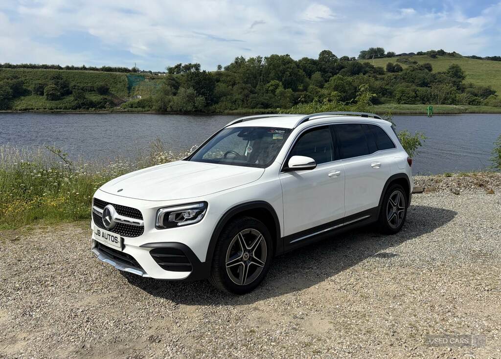 Mercedes-Benz GLB Class Glb 200D Amg Line 8G-tronic CN71KKF White #2
