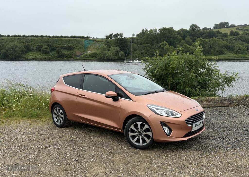 Ford Fiesta 1.1 Zetec Bo Play Brown